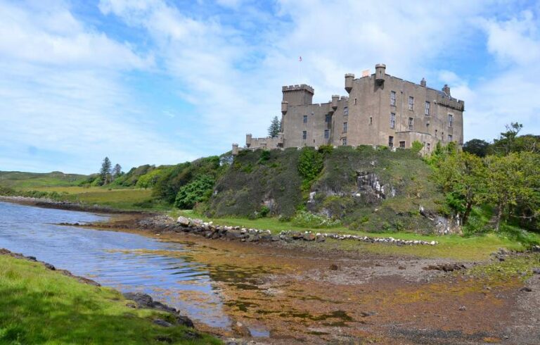 Lire la suite à propos de l’article Road trip à travers l’île de Skye, de la baie de Stein à Dunvegan Castle