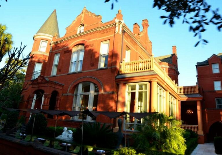 Lire la suite à propos de l’article Savannah, autant en emporte la perle de la Géorgie