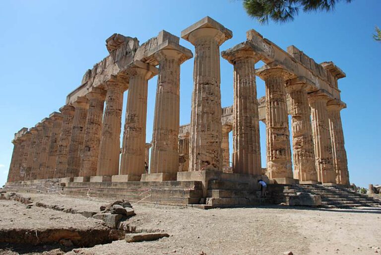 Lire la suite à propos de l’article L’ancienne cité grecque de Sélinonte, un miracle antique au cœur de la Sicile
