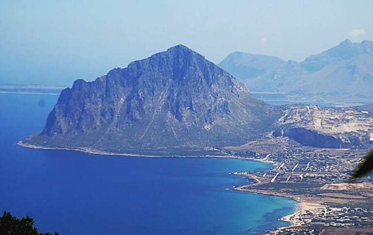 Lire la suite à propos de l’article De la baie de Trapani au sommet du village d’Erice, la Sicile se dévoile