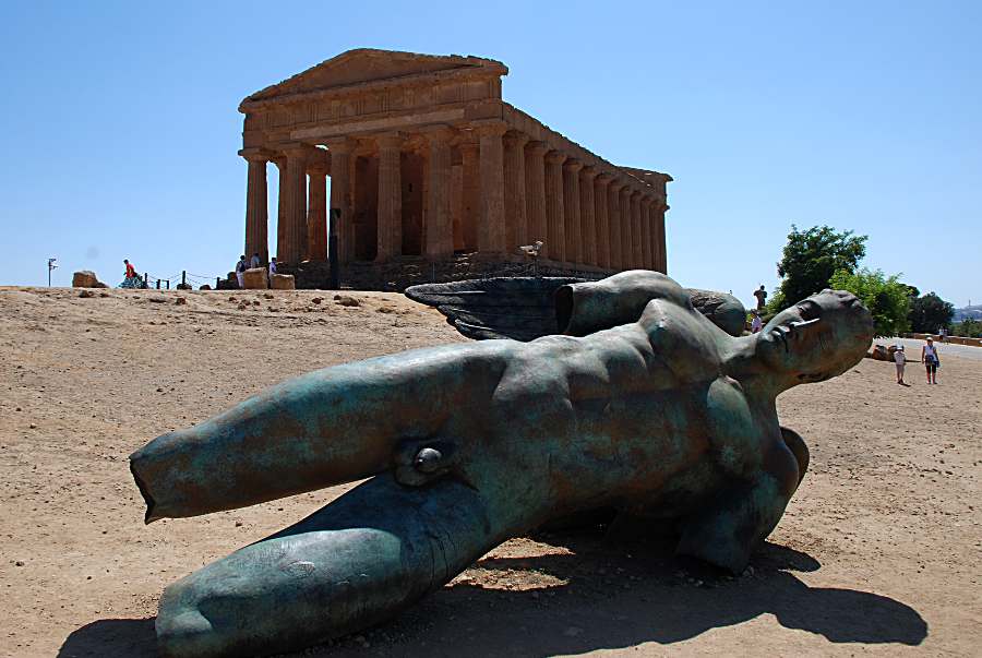 Lire la suite à propos de l’article La vallée des temples d’Agrigente, site archéologique majeur de la Grande Grèce en Sicile