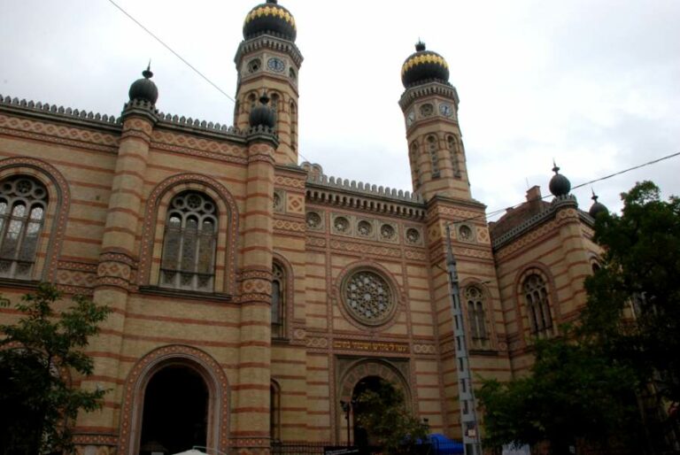Lire la suite à propos de l’article Un dernier regard sur le quartier juif de Budapest