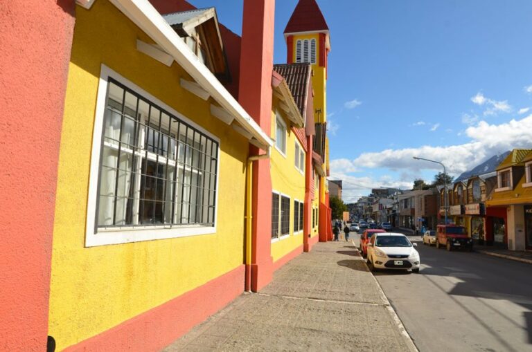 Lire la suite à propos de l’article Ushuaia, de l’avenida San-Martin au port de plaisance
