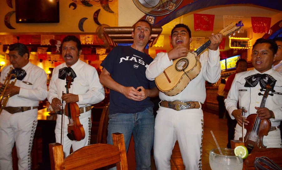 Lire la suite à propos de l’article Cancún, soirée mariachis à La Parilla
