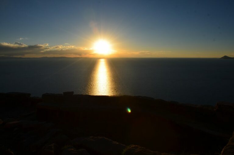 Lire la suite à propos de l’article Copacabana, coucher de soleil sur le lac Titicaca