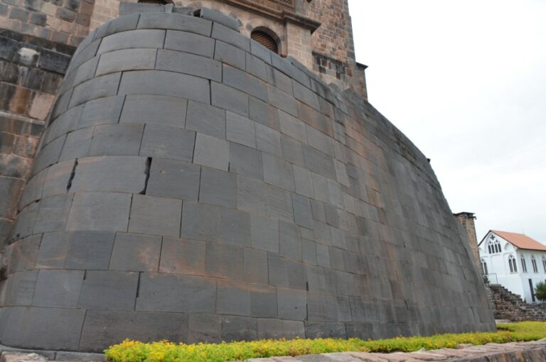 Lire la suite à propos de l’article Cuzco, de la Compania de Jésus à l’ancien temple du Soleil