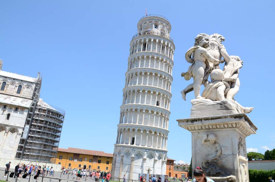 Lire la suite à propos de l’article Au pied de la tour de Pise, trop beau pour être vrai !