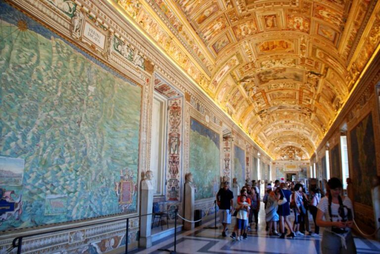 Lire la suite à propos de l’article Les musées du Vatican, un État dans l’État !