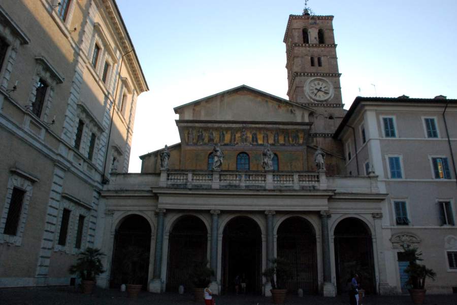 You are currently viewing Rome, les quartiers du Borgo et du Trastevere