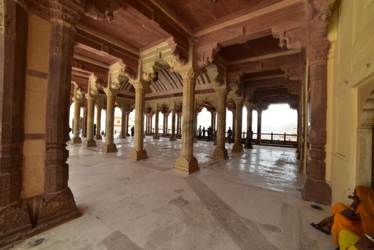 Lire la suite à propos de l’article Amber palace, la résidence des maharajas Rajput