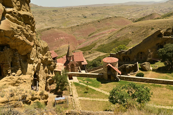 Lire la suite à propos de l’article Monastère David Garedja, un site troglodytique unique