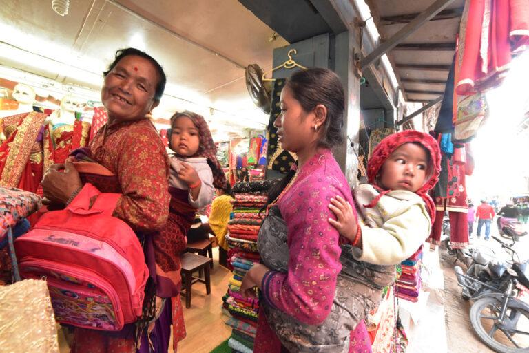 Lire la suite à propos de l’article Bhaktapur, les rues et le temple Indrayani