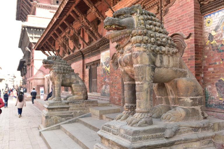 Lire la suite à propos de l’article Cité de Patan, les grands temples autour de Durbar Square