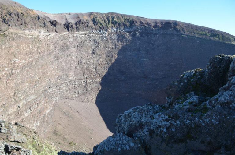Lire la suite à propos de l’article L’ascension du Vésuve avec vue sur la baie de Naples