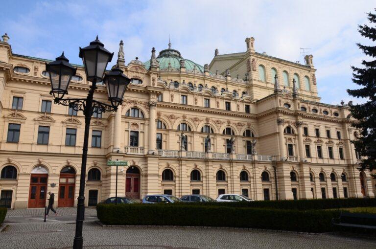 Lire la suite à propos de l’article Cracovie, de la rue Szpitalna à la rue Kanonicza, la valse des églises