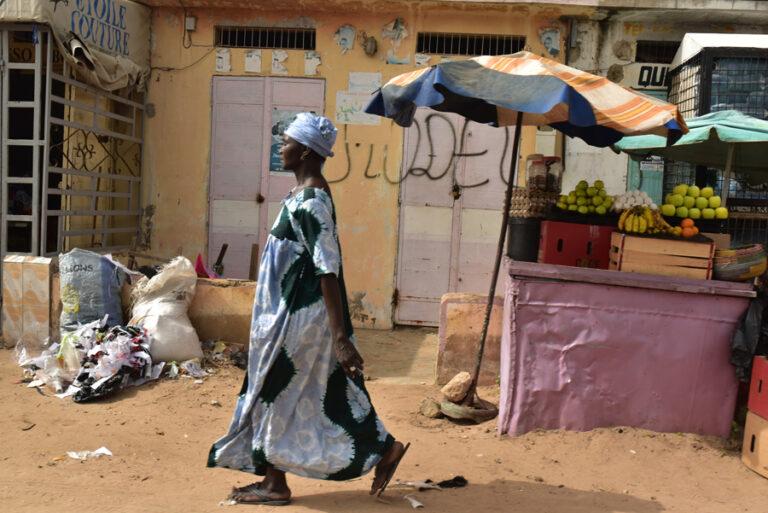 Lire la suite à propos de l’article Sur la route de Touba, l’Afrique colorée