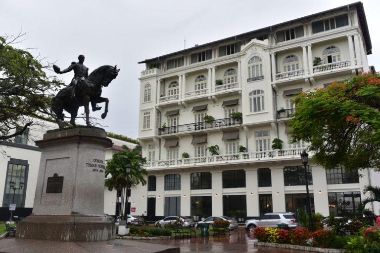 Lire la suite à propos de l’article Panama City, le Casco Viejo sous la pluie