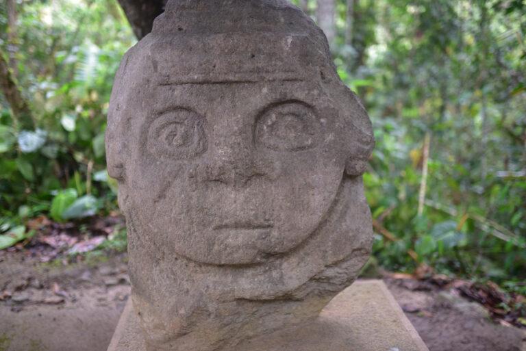 Lire la suite à propos de l’article San Agustin, el parque arqueologico nacional