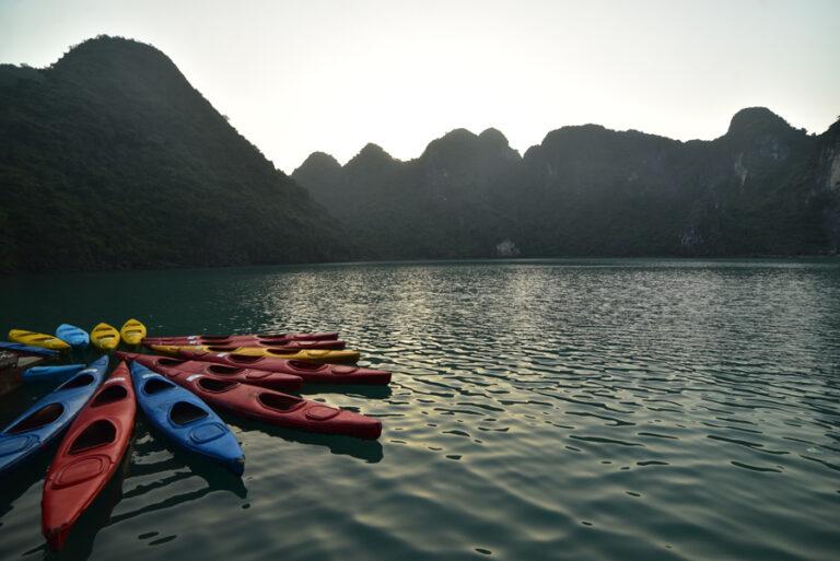 Lire la suite à propos de l’article Baie d’Halong, une petite balade en kayak