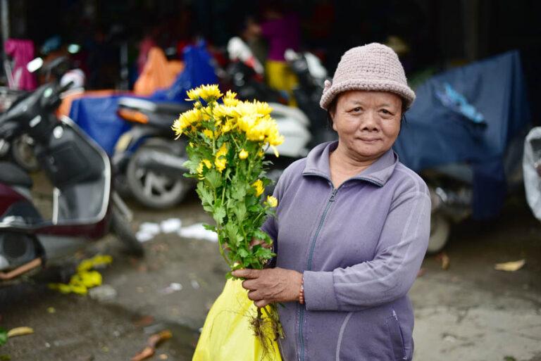 Lire la suite à propos de l’article Hué, effervescence au cœur du marché Dong Ba