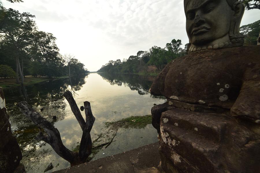 You are currently viewing South Gate, sur le chemin d’Angkor Wat