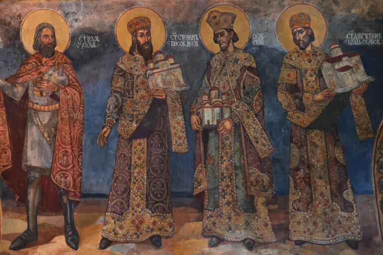 Lire la suite à propos de l’article Forteresse de Kalemegdan, les deux magnifiques églises Ruzica et Saint-Pekta