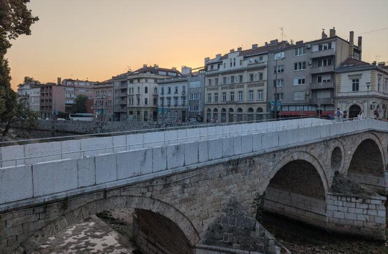Lire la suite à propos de l’article Sarajevo la belle, Sarajevo le phénix des Balkans