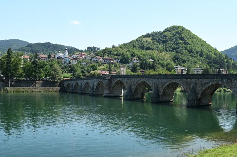 Lire la suite à propos de l’article Visegrad, sous les arcades de l’ancien pont ottoman
