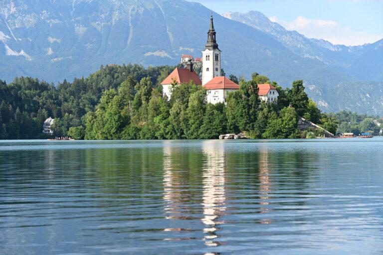 Lire la suite à propos de l’article Lac de Bled, la carte postale de la Slovénie